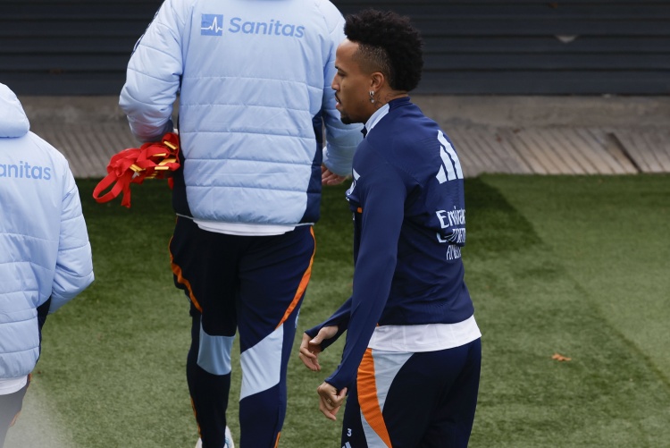 进展良好, 马赛在与皇